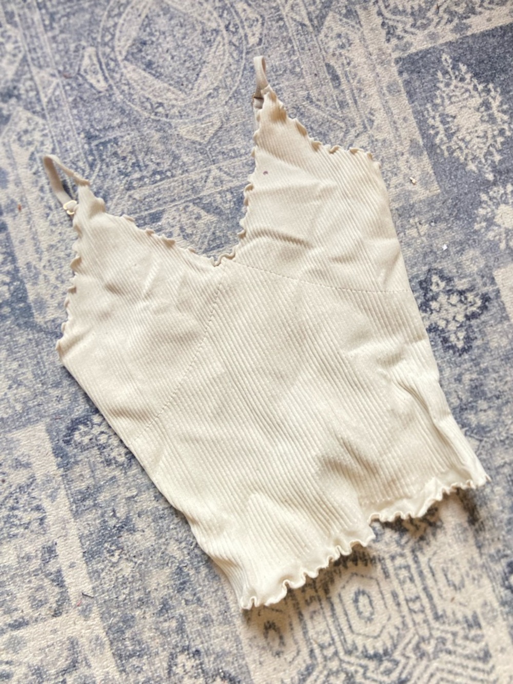 Quiet Storm Cream Ribbed V-Neck Lettuce-Edge Tank Top